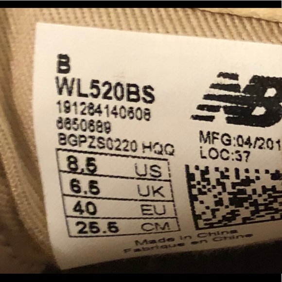 Women’s New Balance Suede Fashion Sneakers - Picture 8 of 8